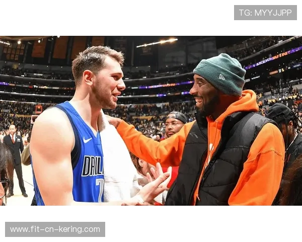 东契奇背后运球转身出手入网，独行侠气焰高涨